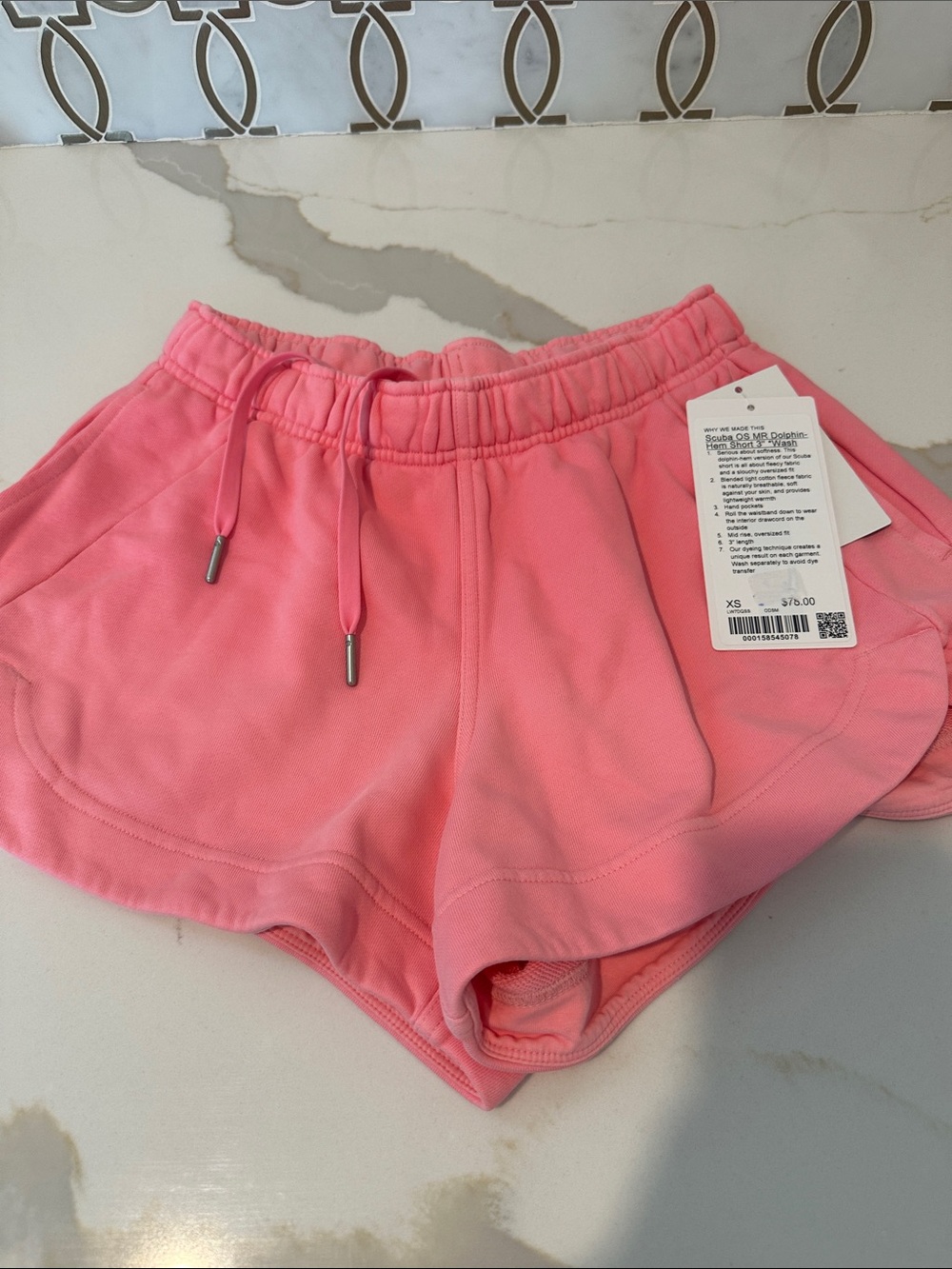 NWT Scuba Oversized Mid-Rise Dolphin-Hem Short 3" wash Ombre Dye pink